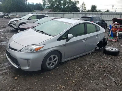 2013 TOYOTA PRIUS THREE, фото 1, лот 10509849