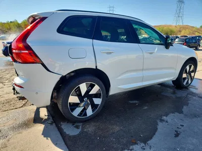 2024 VOLVO XC60 PLUS, фото 3, лот 10656839