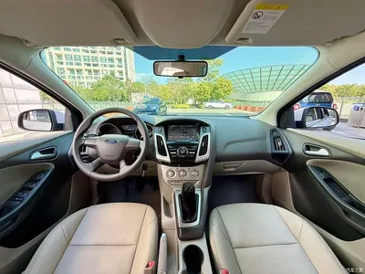 2012 Ford Focus Sedan 1.6L Manual Comfort, фото 4, лот 10294011