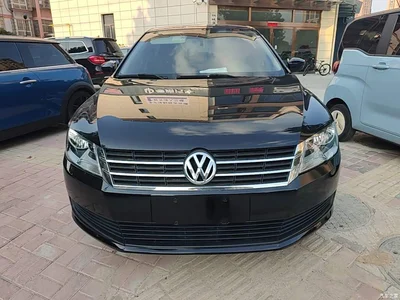 2013 Volkswagen Lavida Facelift Classic 1.6L Automatic Trend, фото 3, лот 10456310