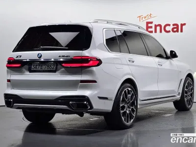 2025 BMW X7 xDrive 40i M Sport 6STR, фото 2, лот 10178032
