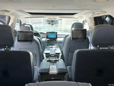 2020 Lincoln Navigator 3.5T Presidential Series, фото 2, лот 10319410