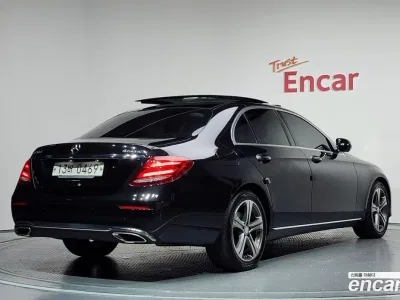 2017 Mercedes-Benz E-Class E300 Avantgarde, фото 1, лот 10169710