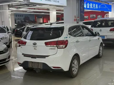 2015 Kia K2 Hatchback 1.4L AT GLS Cool Edition, фото 3, лот 10350191