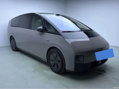 2025 Li Auto MEGA Ultra Smart Renewal Edition, фото 3, лот 10446749