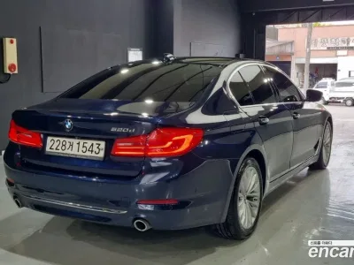 2018 BMW 5-Series 520d Luxury Plus, фото 2, лот 10075095