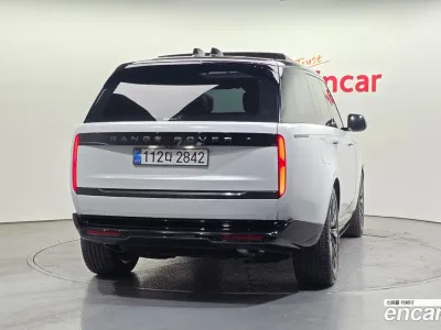 2025 Land Rover Range Rover P550E AB, фото 4, лот 10112317