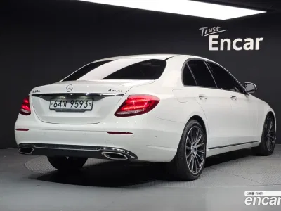 2017 Mercedes-Benz E-Class E200 Avantgarde, фото 1, лот 10060279