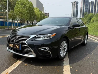 2017 Lexus ES 200 30th Anniversary Edition, фото 1, лот 10317901