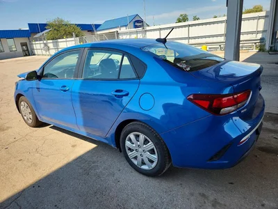 2023 KIA RIO S, фото 2, лот 10785389