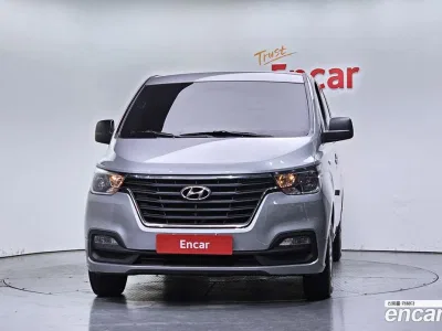 2021 Hyundai Starex Van 3-Seater, фото 3, лот 10403806