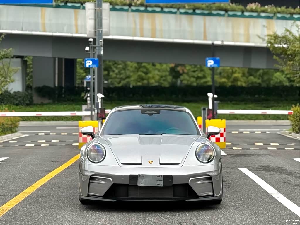 2025 Porsche 911 GT3 4.0L, фото 1, лот 11220413