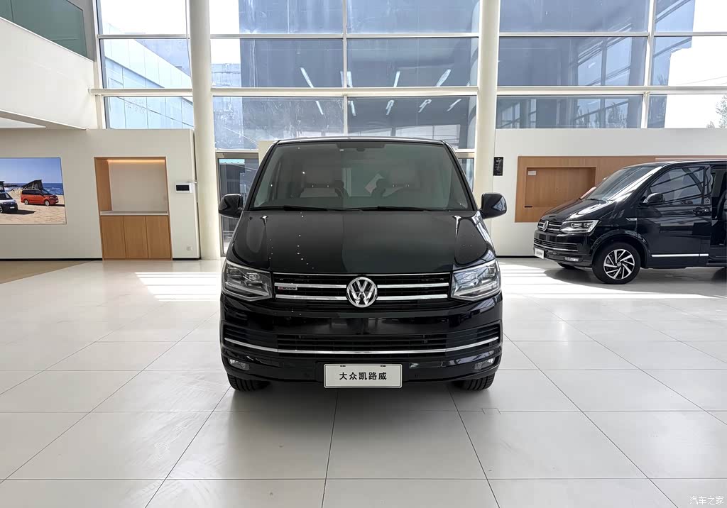 2019 Volkswagen Caravelle 2.0TSI 4WD Luxury 7-seater, фото 2, лот 10476823