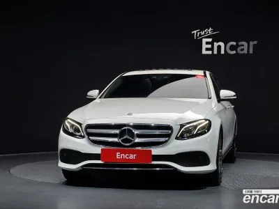2018 Mercedes-Benz E-Class E300 4MATIC Avnatgarde, фото 3, лот 10203030