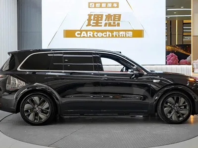 2024 Li Auto Li Xiang L9 Model Ultra, фото 4, лот 10825791