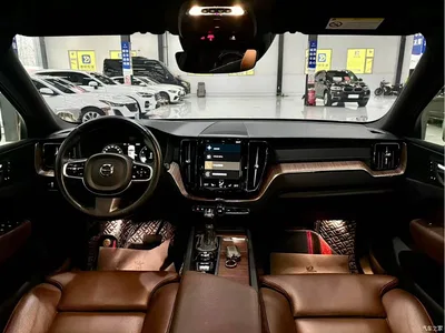 2021 Volvo XC60 T5 AWD Inscription, фото 4, лот 10365591