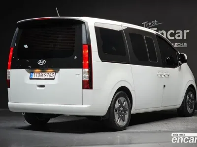 2025 Hyundai Staria 4WD Tourer 9-Seater, фото 1, лот 10527069