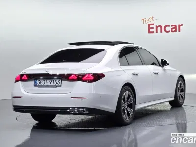 2025 Mercedes-Benz E-Class E200 Avantgarde, фото 2, лот 10201963