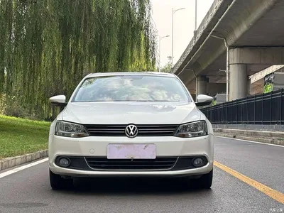 2014 Volkswagen Sagitar 1.6L Automatic Comfort, фото 2, лот 11206328