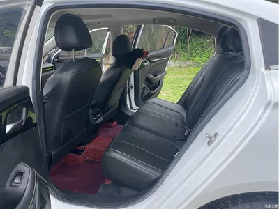 2021 Roewe i5 Facelift 1.5L CVT Diamond Edition, фото 4, лот 10340176