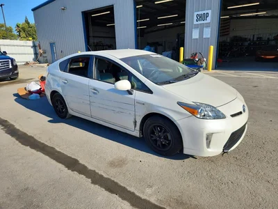 2014 TOYOTA PRIUS, фото 4, лот 10538395