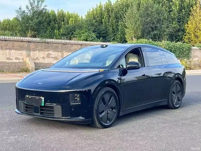 2025 Li Auto i6 2WD Base Model, фото 1, лот 10674797