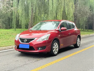 2014 Nissan Tiida 1.6L CVT Luxury, фото 1, лот 10899722