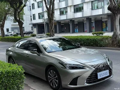 2025 Lexus ES 300h Ultimate Edition, фото 2, лот 11214999
