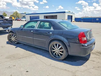 2010 CHRYSLER 300, фото 2, лот 10864458