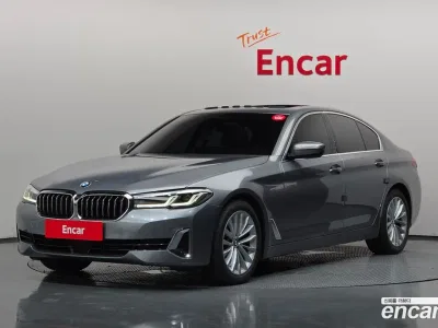 2023 BMW 5-Series 523d Luxury, фото 1, лот 10179266