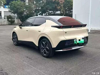 2025 Lynk & Co Z20 530km RWD Pro, фото 4, лот 11539835