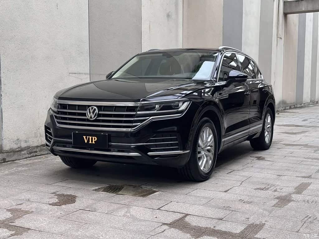 2019 Volkswagen Touareg 2.0TSI Sharp Wing Edition China V, фото 2, лот 11228484