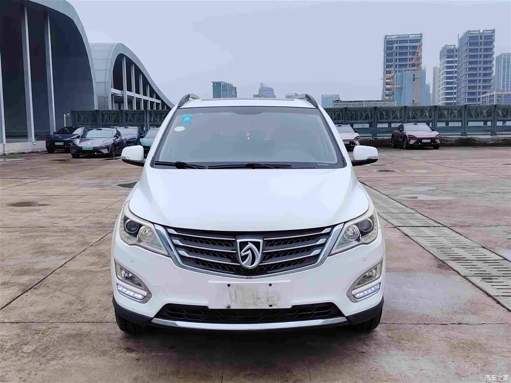 2015 Baojun 560 1.8L Manual Luxury, фото 2, лот 11212198