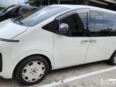 2022 Hyundai Staria Lounge 7-Seater, фото 1, лот 10064575