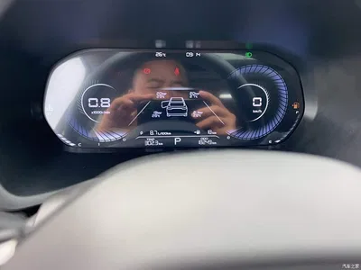 2023 Geely Emgrand 4th Gen Champion Edition 1.5L CVT Luxury, фото 3, лот 10765877