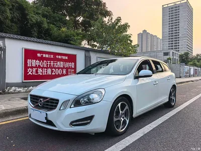 2013 Volvo V60 T5 Prestige Edition, фото 1, лот 10905190