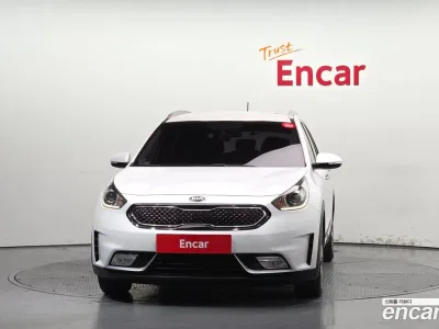 2018 Kia Niro Prestige, фото 3, лот 10080720