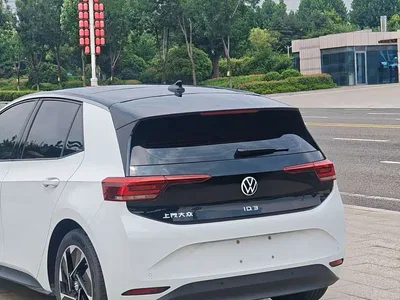 2025 Volkswagen ID.3 Smart Outstanding Edition, фото 4, лот 10467978