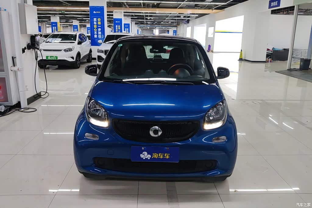 2015 smart fortwo 1.0L 52kW Hardtop Passion Edition, фото 2, лот 11200600