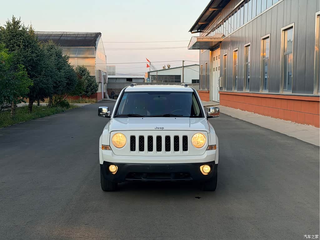 2013 Jeep Patriot 2.4 Luxury Navigation, фото 2, лот 11023587