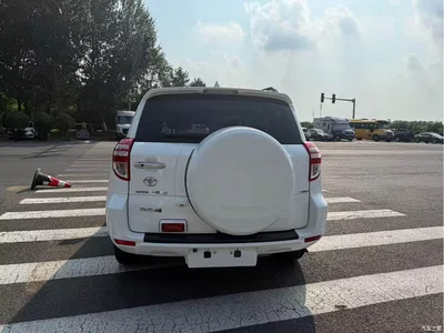 2012 Toyota RAV4 Rongfang Styling Edition 2.4L Automatic 4WD Luxury, фото 4, лот 10324727
