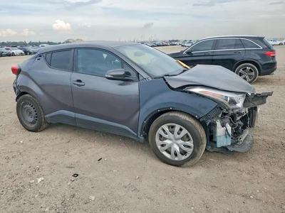 2019 TOYOTA C-HR LE, фото 4, лот 10510844
