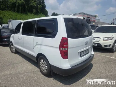 2021 Hyundai Starex Van 5-Seater, фото 3, лот 10161092