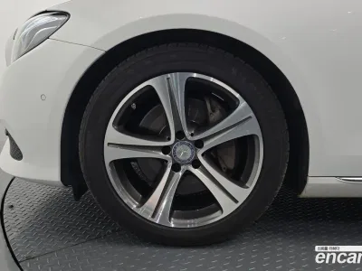 2017 Mercedes-Benz E-Class E300 Avantgarde, фото 3, лот 10050654