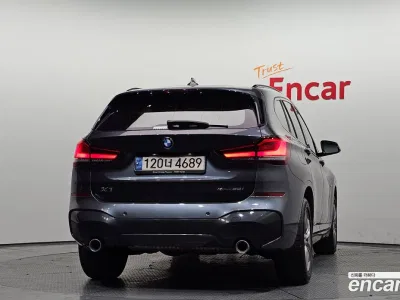 2021 BMW X1 xDrive 20i M Sport, фото 3, лот 10064312