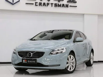 2018 Volvo V40 T3 R-Design Edition, фото 2, лот 10361360