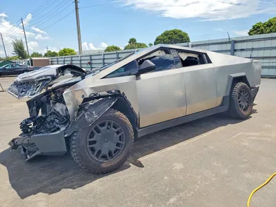 2024 TESLA CYBERTRUCK, фото 1, лот 10852907