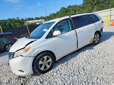 2014 TOYOTA SIENNA LE, фото 1, лот 10534358