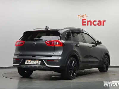 2017 Kia Niro Prestige, фото 2, лот 10077117