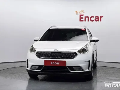 2017 Kia Niro Prestige, фото 3, лот 10079601